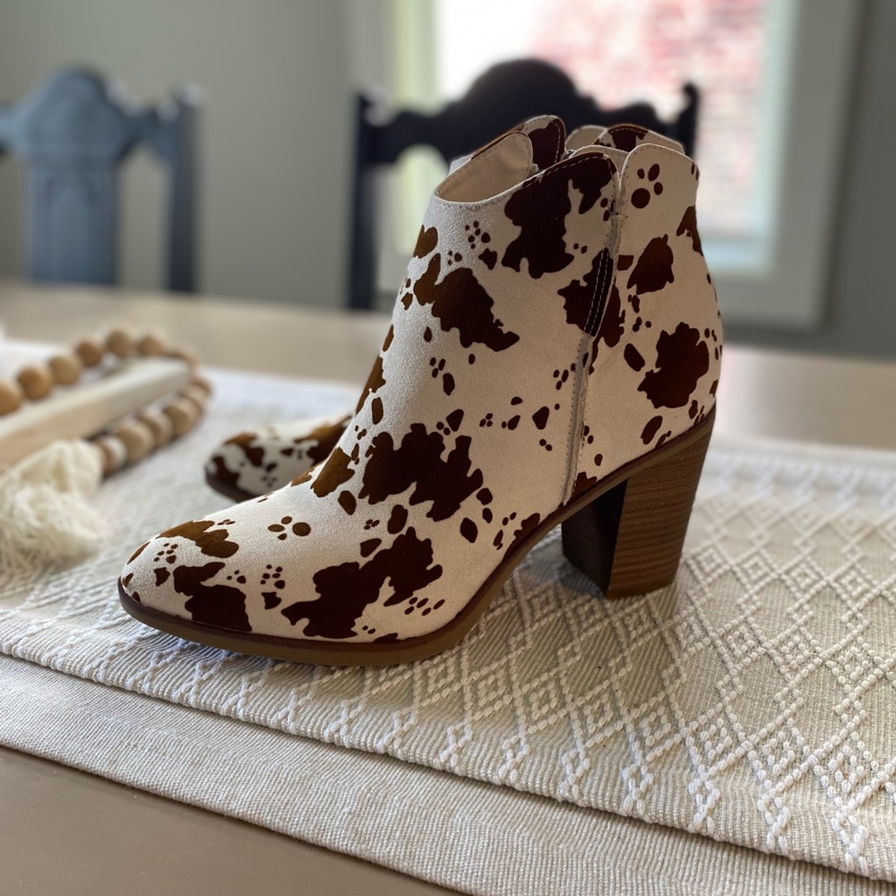 Altard State Cow Print Booties Heel Boots Size 10